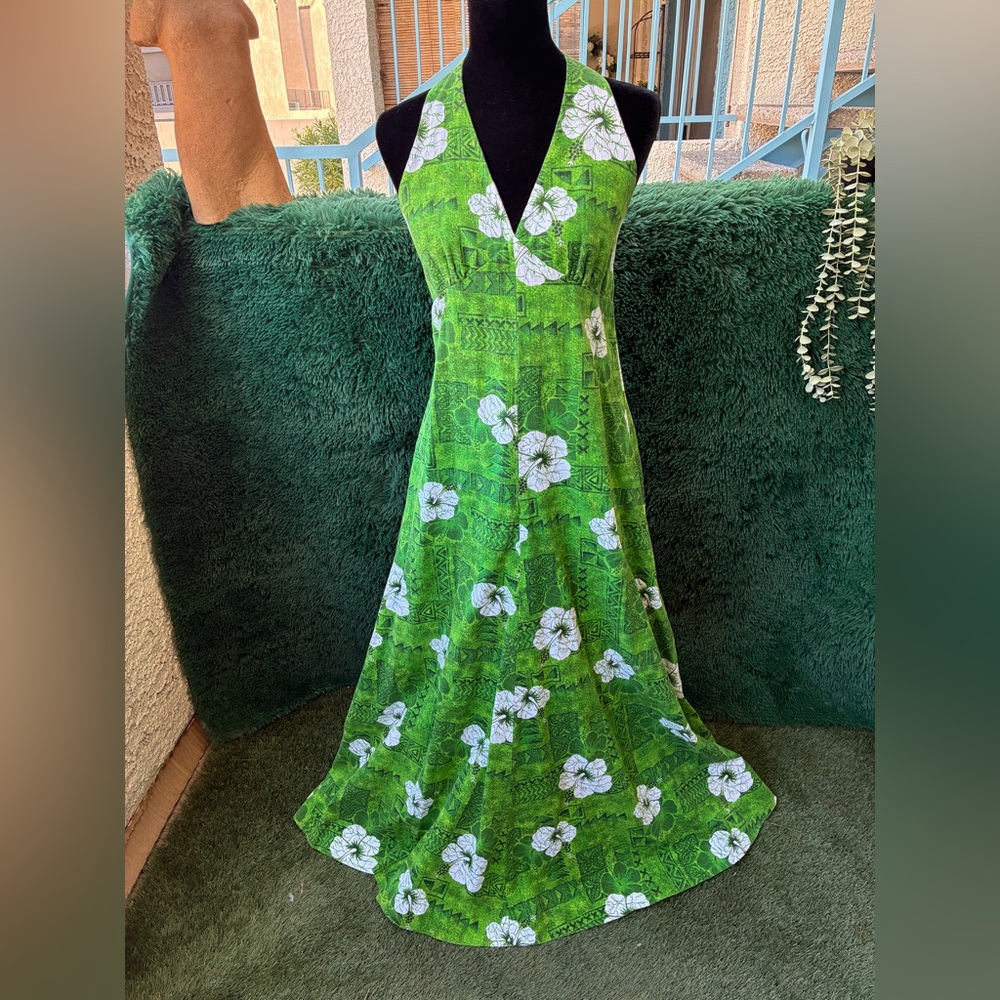 Vintage 60s/70s Small Barkcloth Hawaiian Halter Maxi Tiki Dress Muumuu